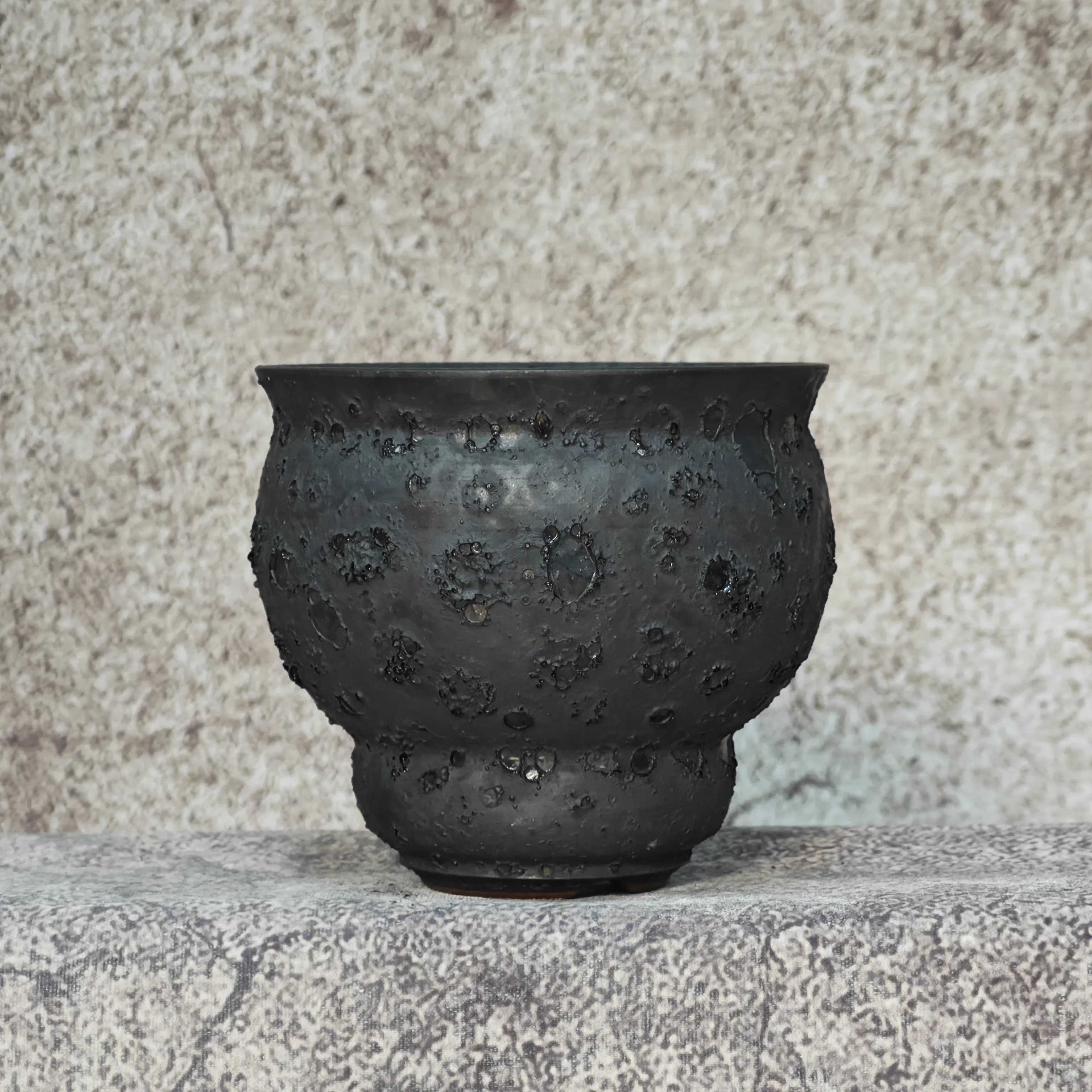 Caudex Pot Black Gold Bubble Glaze 3.94Inch Handmade Ceramic Indoor Outdoor Planter For Agave Cactus Succulent