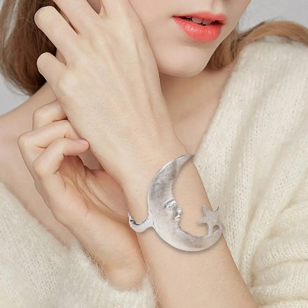 Irregular Hammer Texture Bracelet Golden Star Moon Arm Cuff Bracelet Minimalist Upper Arm Bangle Set for Women for Summer