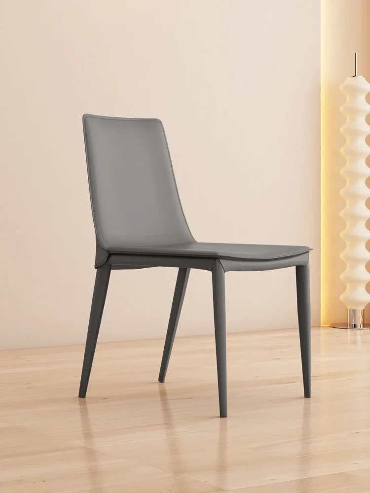 

Кремовый стиль, домашняя столовая, ресторан, минималистское седло, кожаное итальянское стильное современное простое дизайнерское легкое роскошное кресло со спинкой