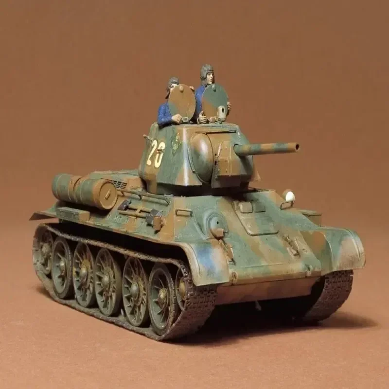 Tamiya 35059 1/35 Scale Russian T34-76 Tank Assembly Model Kit – DIY Building Kit