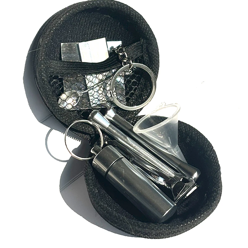 (9 قطع) مجموعة أدوات الفقرة فومار تابكاريا - خزان تخزين، بيبا، ملعقة طبية مع سلسلة مفاتيح، حقيبة بسحاب، قمع