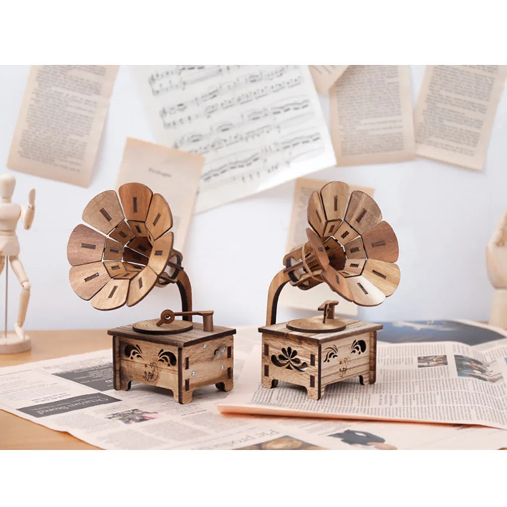 Creative Music Box Natural Wood Crafted Smooth Surface Fair-Sounding Melody Romantic Home Decor Warm Atmosphere Gift for Her