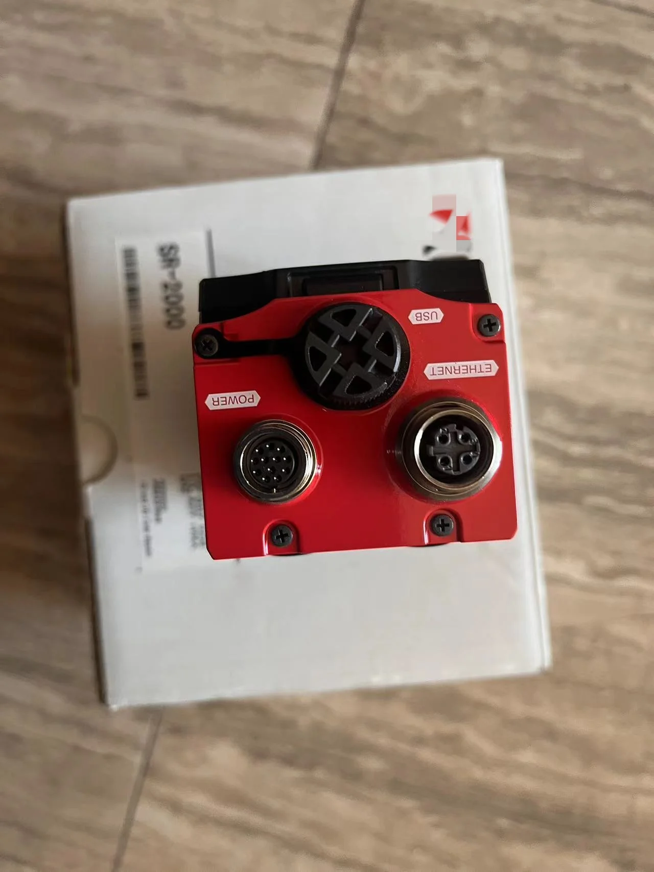 Keyence capteur de code-barres SR-2000 tout neuf expédition d'origine en même jour