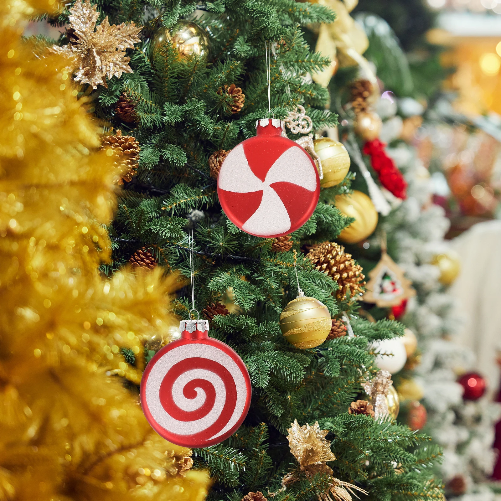 

4pcs Christmas Tree Hanging Pendant Delicate Painted Ornament Diy Plastic Round Candy Pendant Wall Hanging Crafting Decorative