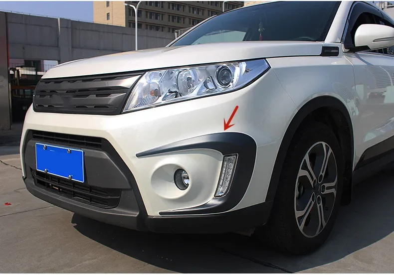 Car Accessories For Suzuki Vitara 2016-2019 ABS Engineering Plastics Driving Lights Fog Lights Decorative Frame Anti-scratch