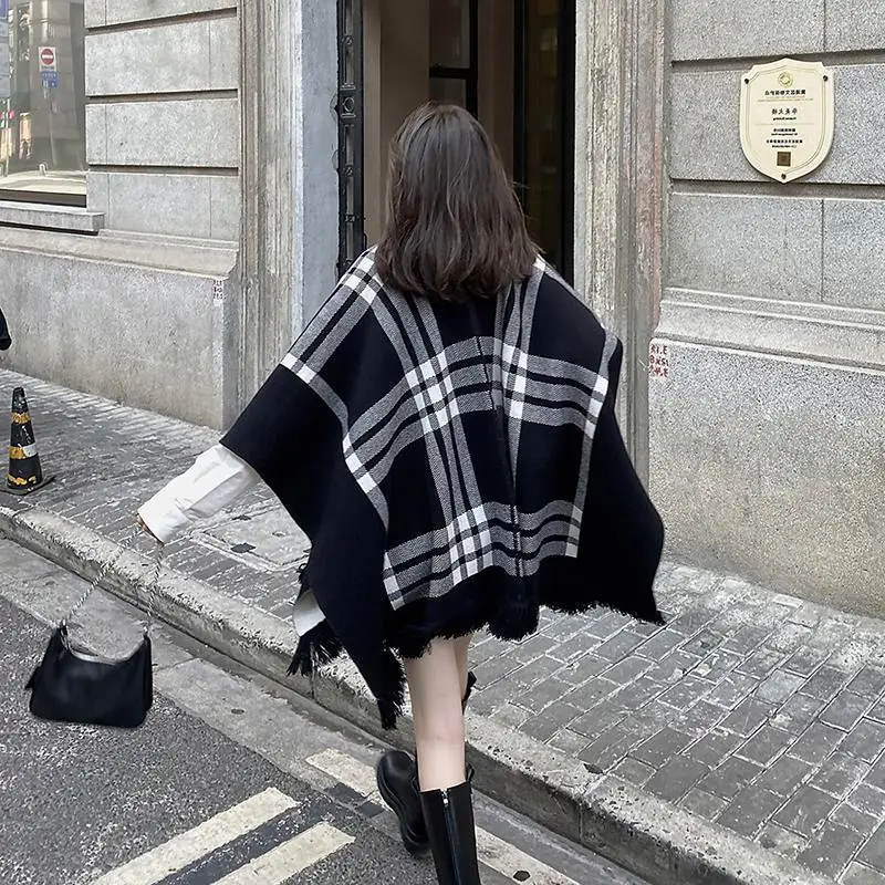 

New Knitted Plaid Inverness Scarf Double-Sided Fashionable All-Match Cloak Warm Autumn and Winter Outdoor Wear Wholesale