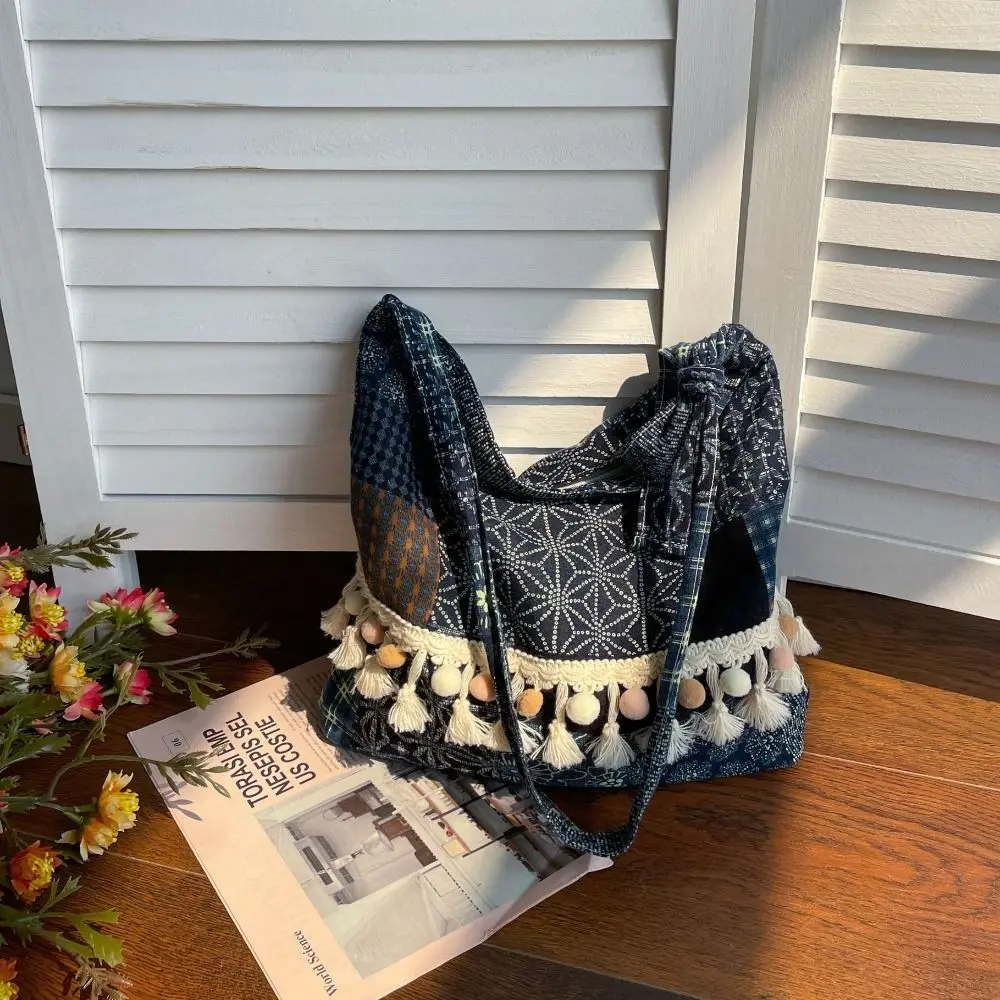 

Vintage Tassel Ethnic Style Crossbody Bag Cloth Geometric Fringe Shoulder Bag Drawstring Large Capacity Bohemian Tote Bag Travel