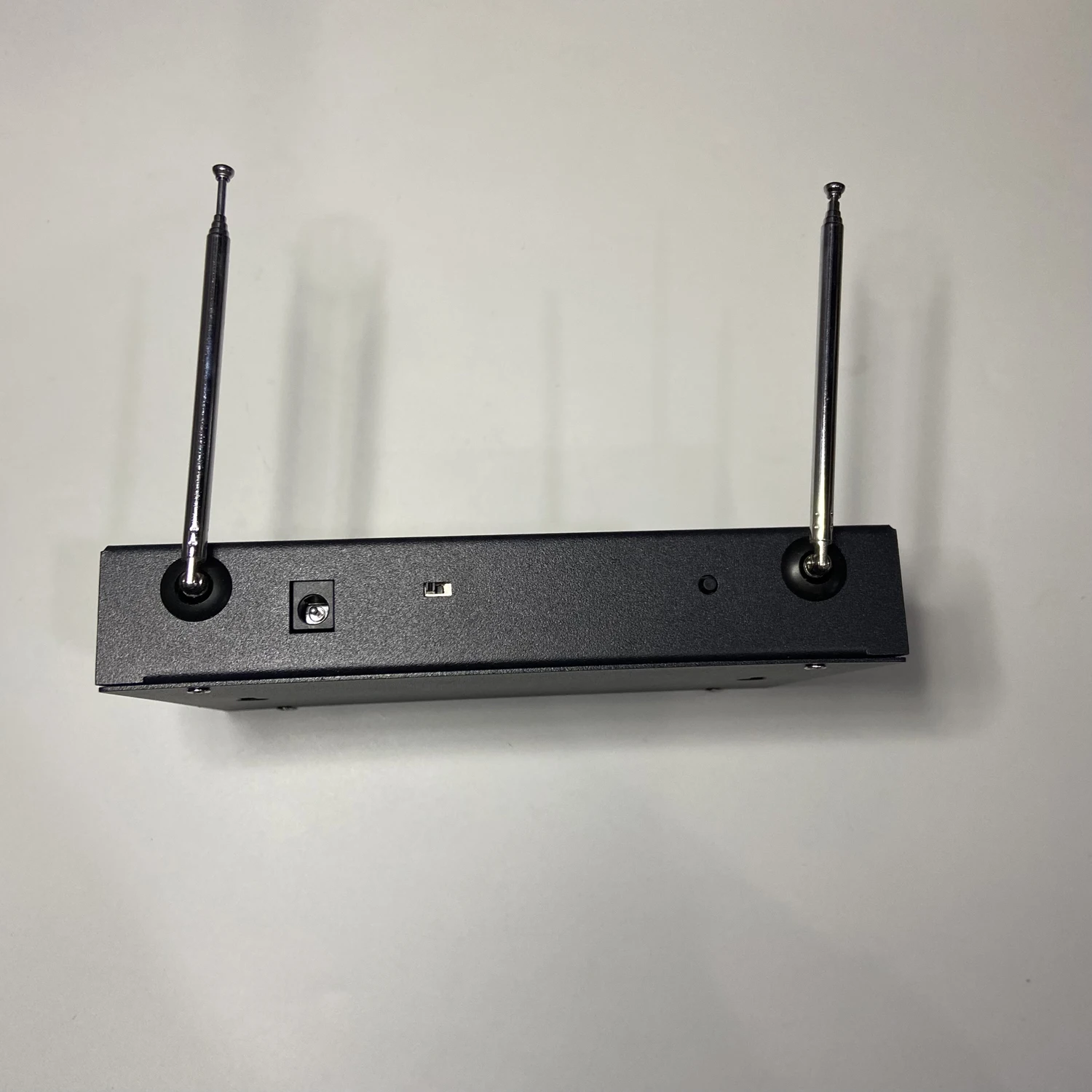 433MHZ Wireless Signal Booster For security alarm PIR motion detector Signal Repeater signal amplifier