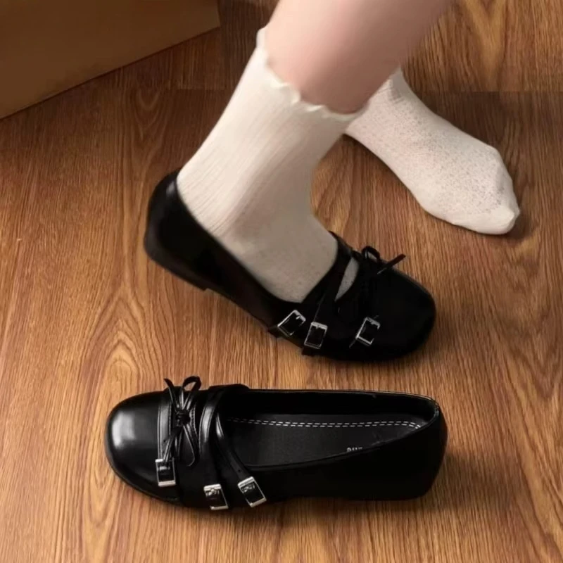 

Silver Women Ballet Flats Comfortable Round Toe Shallow Shoes 2026 New Spring Autumn Vintage Ladies Dress Mary Jane Shoes