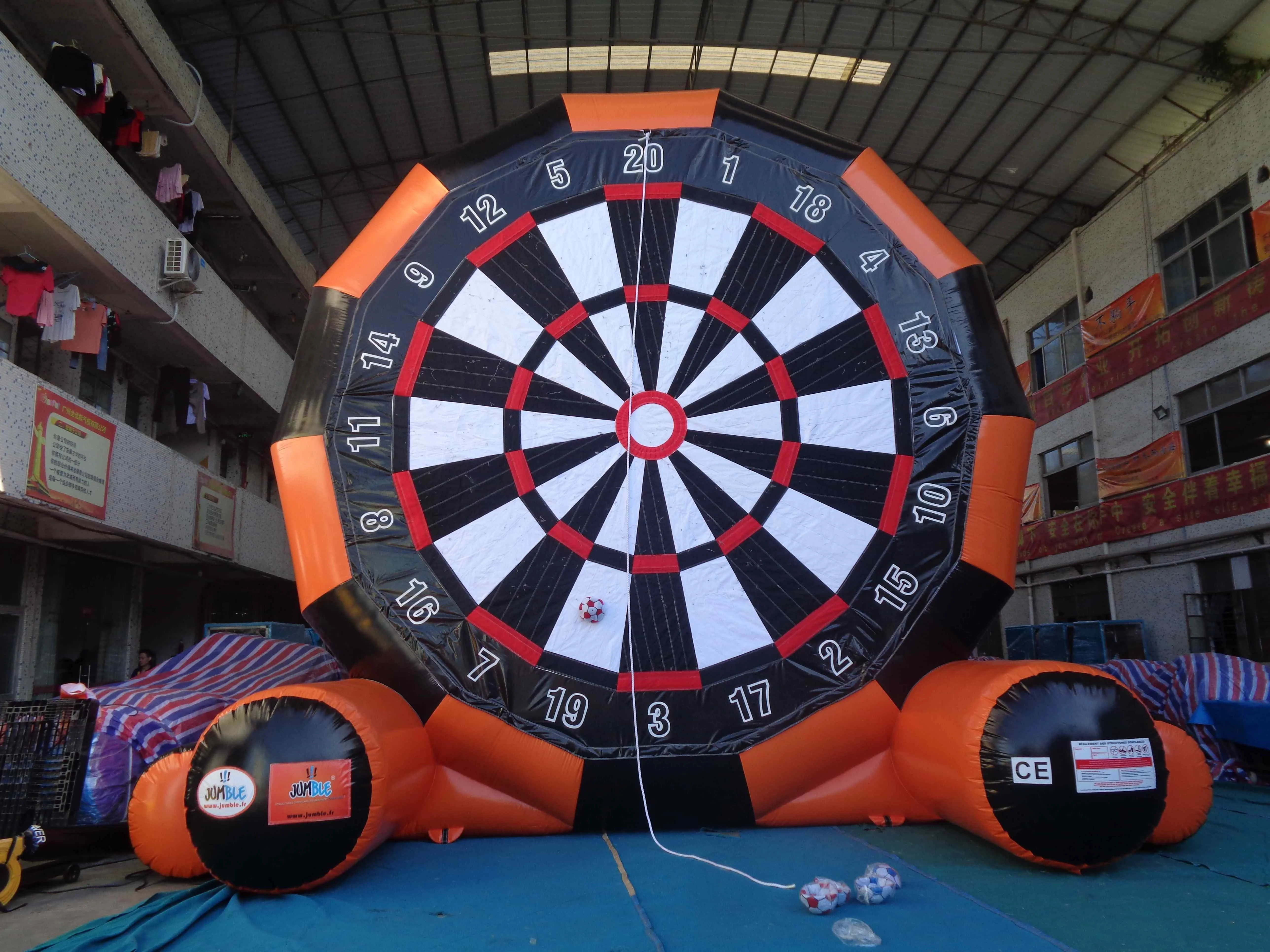 

Outdoor Interactive Football Soccer Board Commercial Inflatable Soccer Tossing Games Bounce Inflatable Adult Sport Toss Games