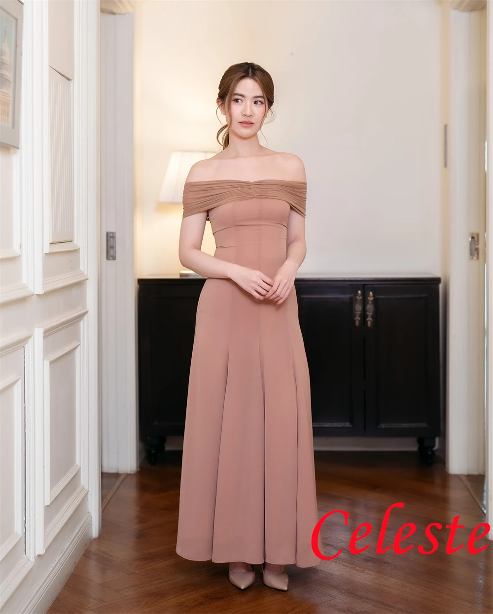 

Customized Simple Chiffon Evening Dresses Exquisite Strapless Off the Shoulder Homecoming Dresses Soft Special Occasion Gowns