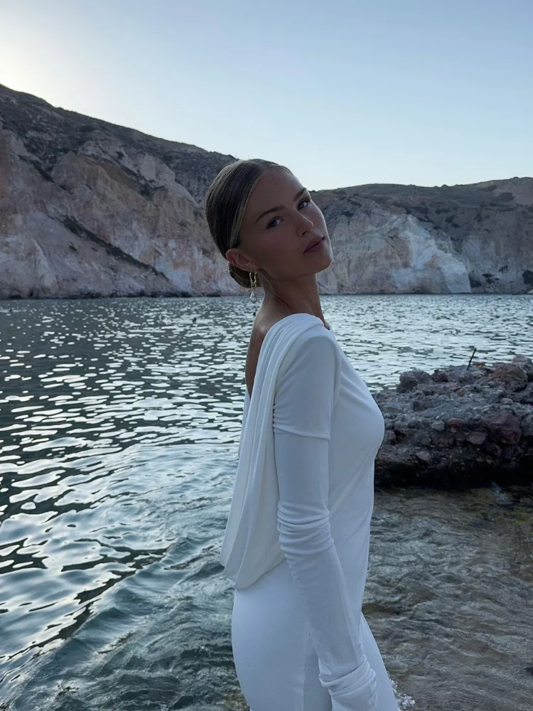 Vestido de noche ajustado de manga larga para mujer, traje Sexy con espalda descubierta y cuello redondo, elegante, para fiesta en la playa, 2024