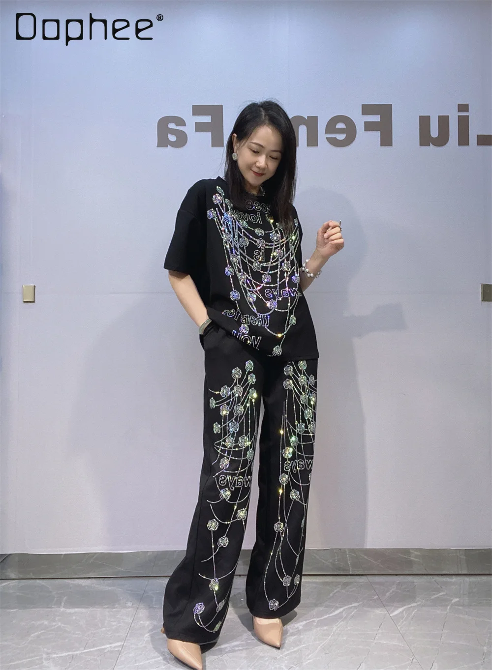 

Women's High-end Fashion Wide-leg Pants Set Women's Summer Heavy Industry Rhinestone Short-sleeved T-shirt Two-piece Set