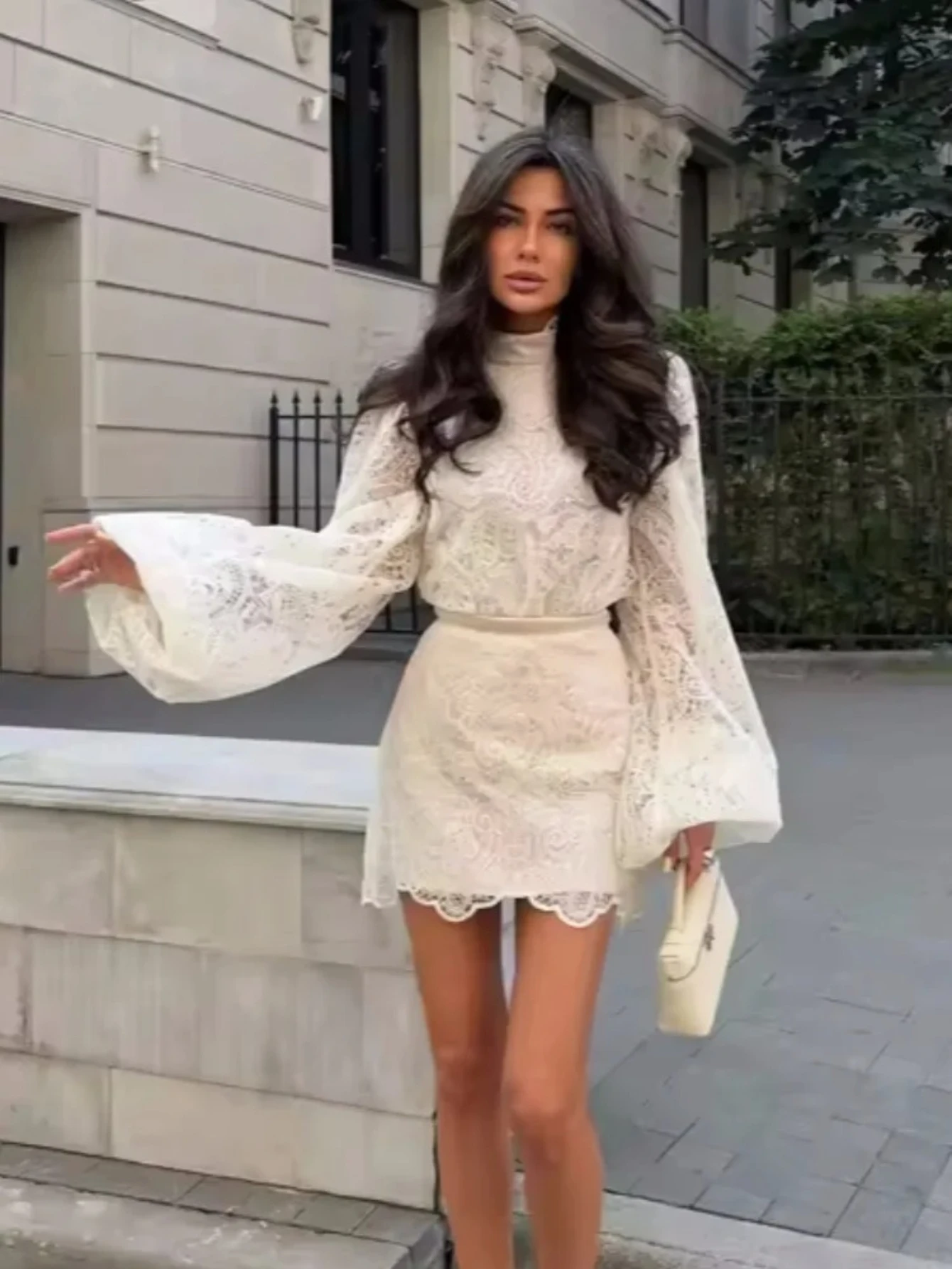 

Elegant and fashionable lantern sleeves high neck lace two-piece set for women's early spring new style