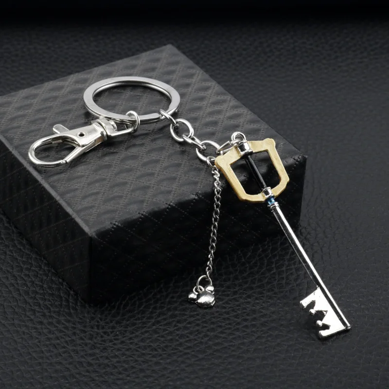 Creative Kingdom Heart Sora Key Keychain Keyknife Weapon Model Removable Metal Keychain Men Car Women Bag Accessories Jewelry