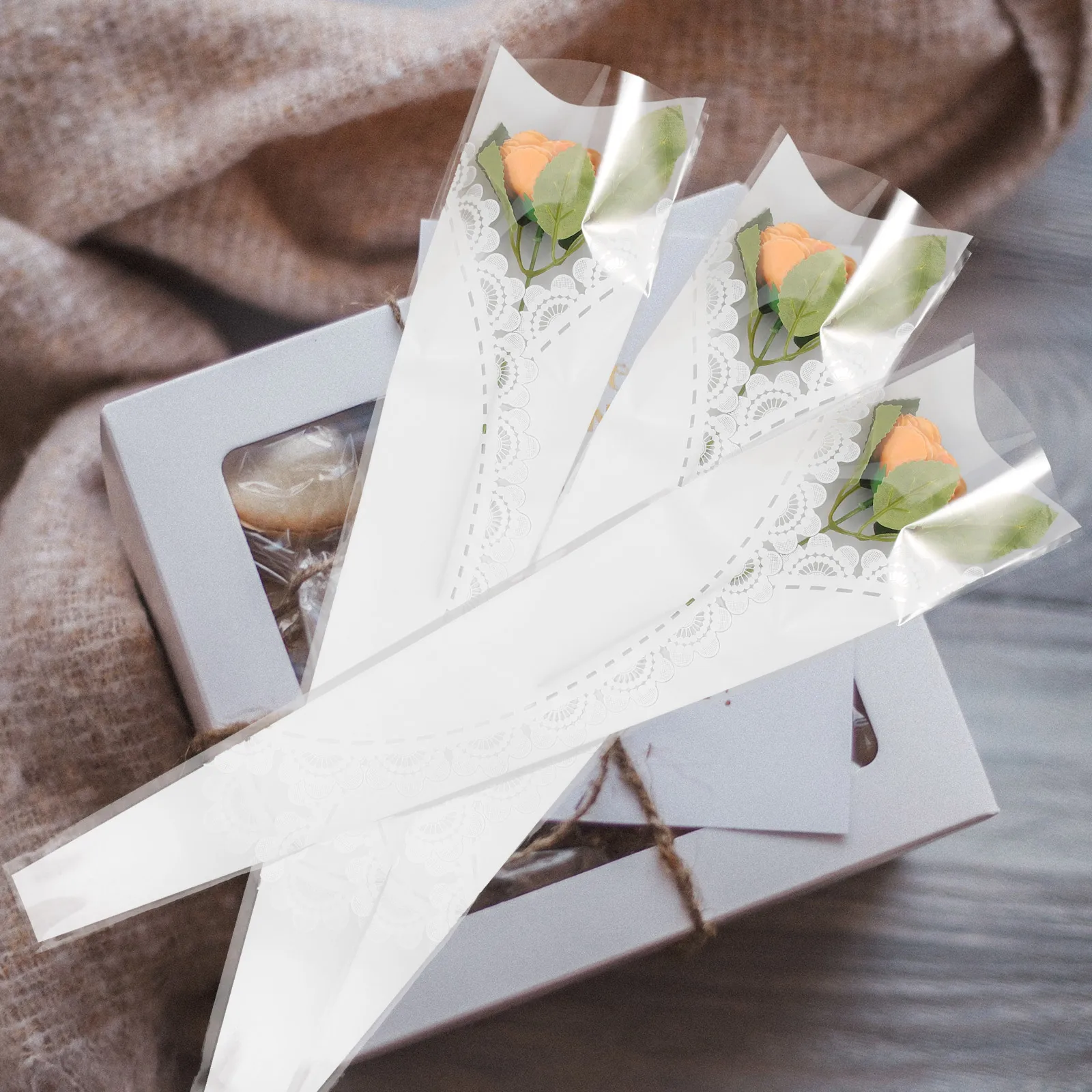 

20Pcs Special Designed Single Rose Sleeves Elegant Flower Wrapping Bags for Anniversary Valentine Gifts Single Rose Sleeve