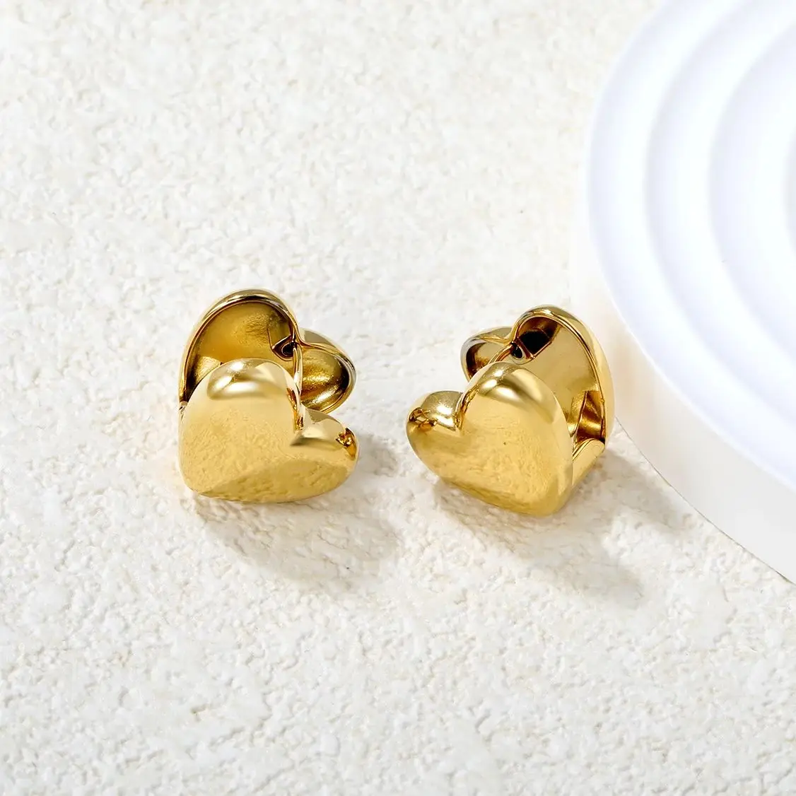 LUXUKISSKIDS New Double Heart Ear Clips for Woman/Girls Stainless Steel Gold Plated Geometic Love Earrings Smooth Mental Jewelry