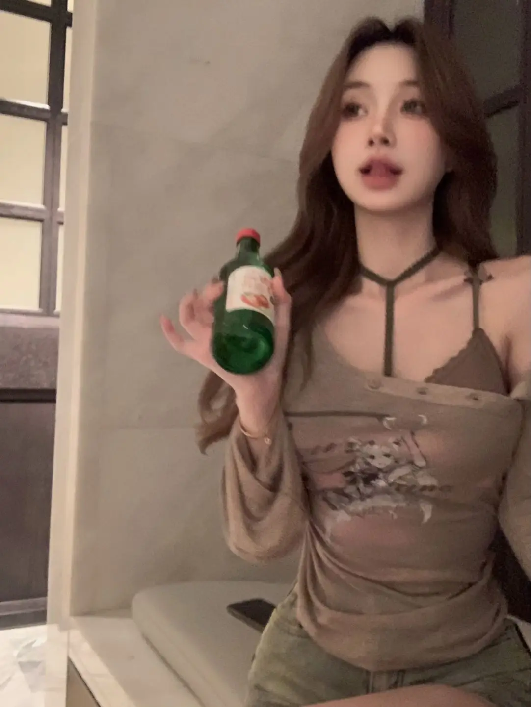 

Весна Лето Осень Pure Desire Wind Нерегулярная длинная футболка Све Сексуальный жилет с подвесным ремешком Женский комплект из двух предметов Faiona...