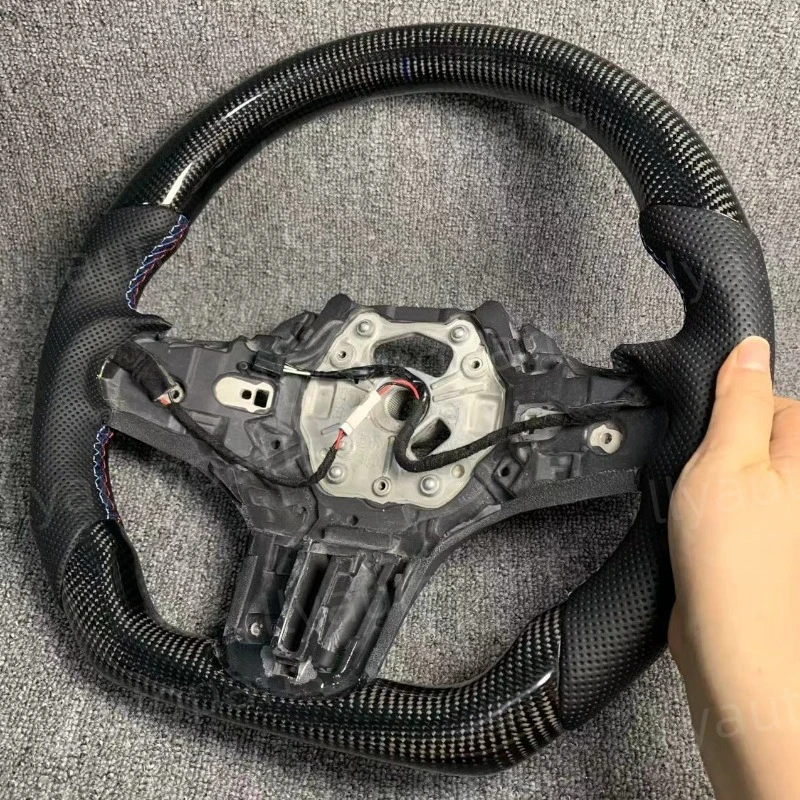 Beheiztes Carbonfaser-Sportlenkrad für BMW G01 G02 G30 G87 G80 G82 G81 F90 G06 G20 G22 X3m X5m Zubehör – Detail 3