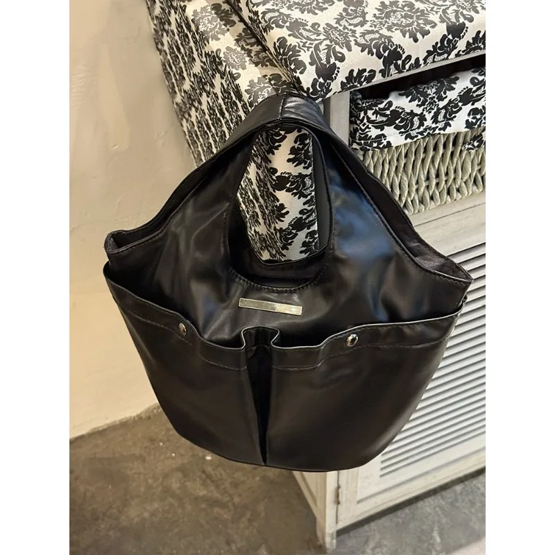 

Новая женская сумка-тоут через плечо в корейском стиле, вместительная, с множеством карманов, плиссированная, для повседневного использования