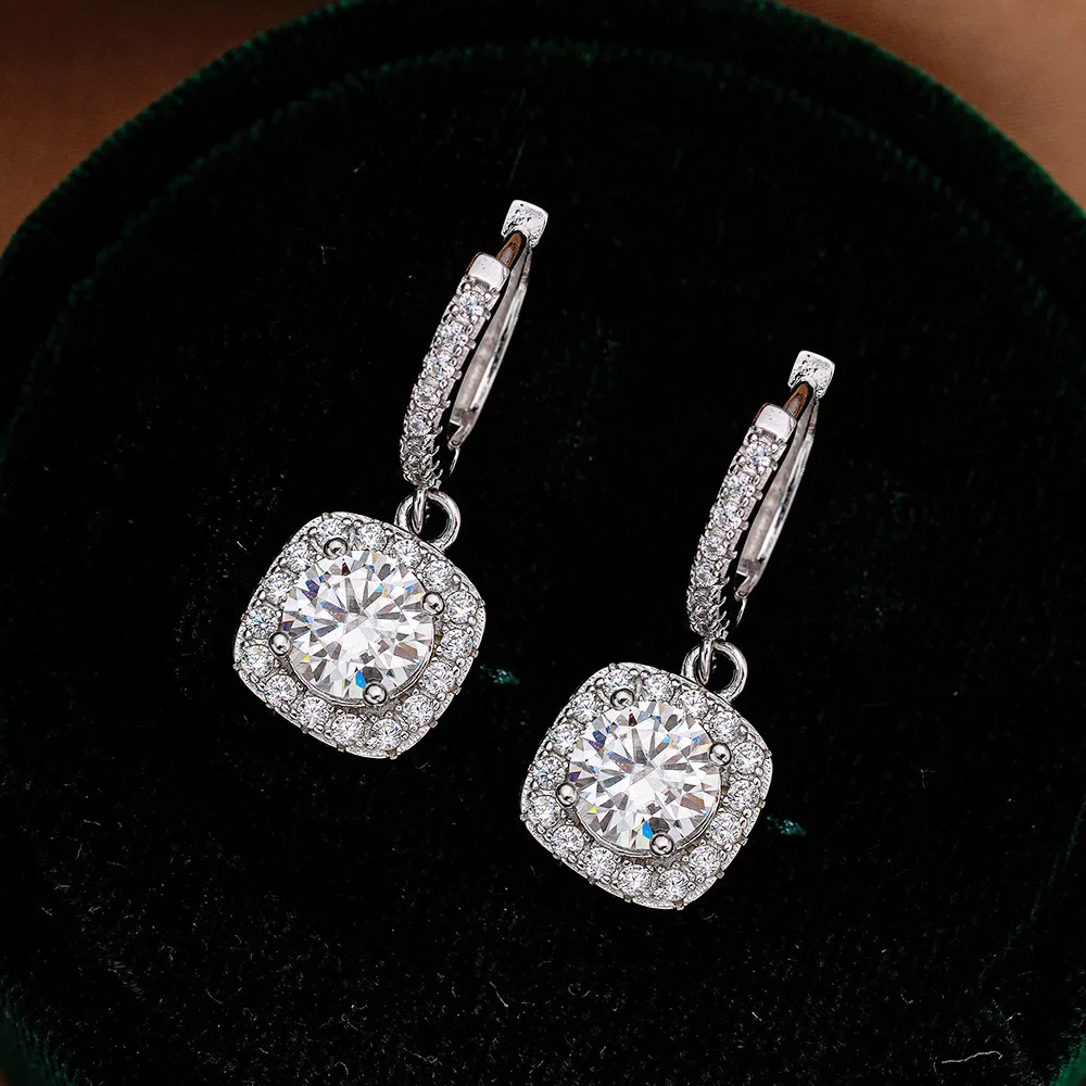 Lumia Luxury Square-Shaped Platinum PT950 Stud Earrings Diamond-studded Each 1ct  Moissanite Earrings Charm Fine Jewelry Gift