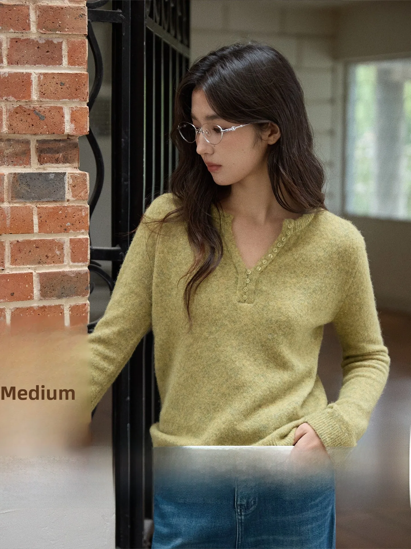 

GINNKEE Мягкий, приятный к телу свитер из шерсти альпака с V-образным вырезом, женский, осенне-зимний, вязаный топ, повседневный, стандартный крой