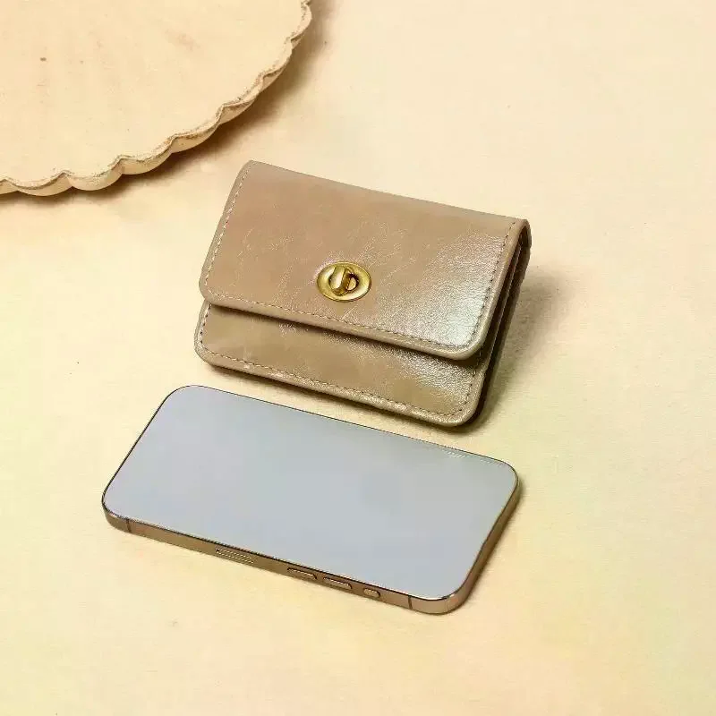 Retro PU Leather Coin Purse Portable Lightweight Small Women Wallet with Secure Lock for Key Card Change Daily Carry