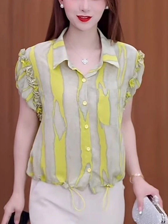Fashionable Short Sleeve Shirt Slimming Design Summer 2026 New Style Eye-Catching  Collar Regular Fit Striped Pattern