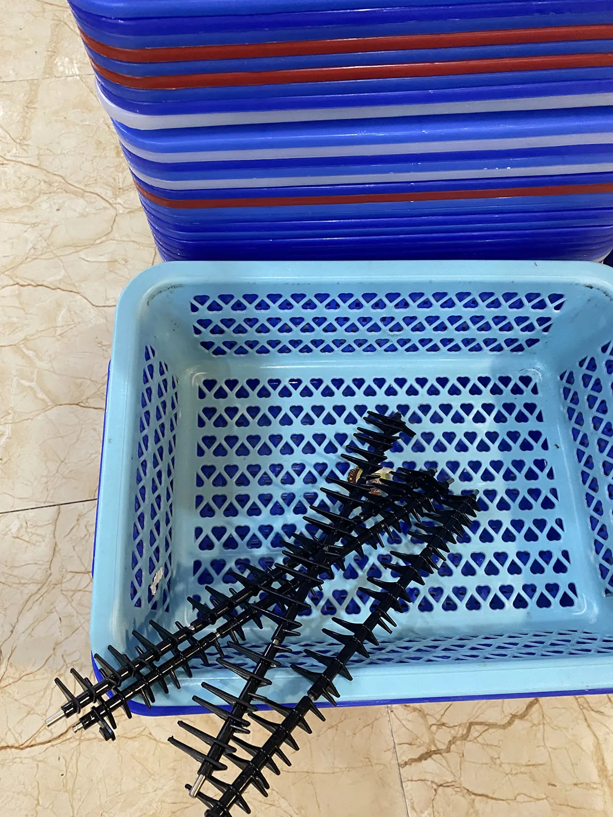 

1X Reverse Gate Pawl for Ricoh Aficio MP C2010 C2050 C2030 C2530 C2550 C2051 C2551 MPC2050 MPC2030 MPC2550 MPC2051 MPC2551