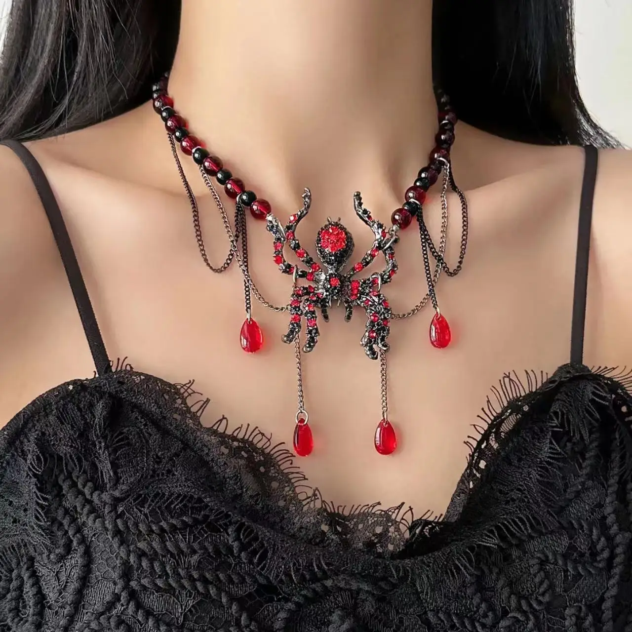 Spider tassel necklace female sweet cool fashion Joker temperament design sense clavicle chain