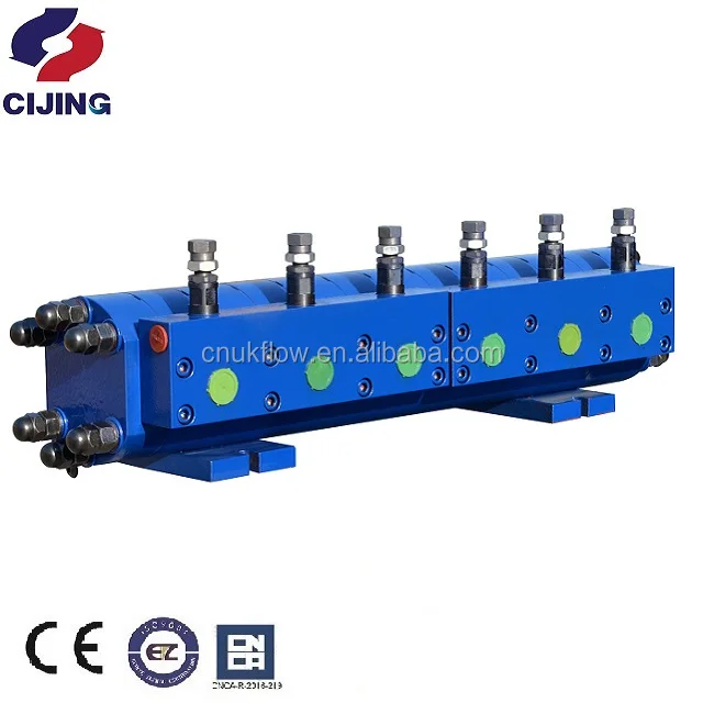 Gear flow divider more efficiently than divider flow valve