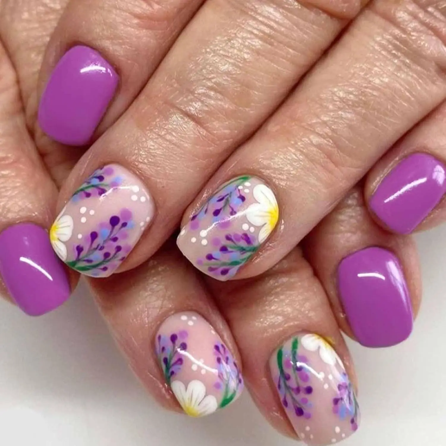 

Short Press on Nails Square Fake Nails Purple Stick on Nail Cute Acrylic False Nail Spring Summer Flower Artificial Nail 24Pcs