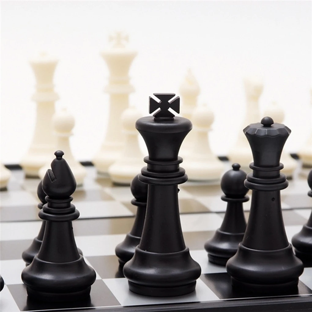 

Мини-Шахматный набор, складная пластиковая шахматная доска, легкая настольная игра, портативная детская игрушка для дома и улицы