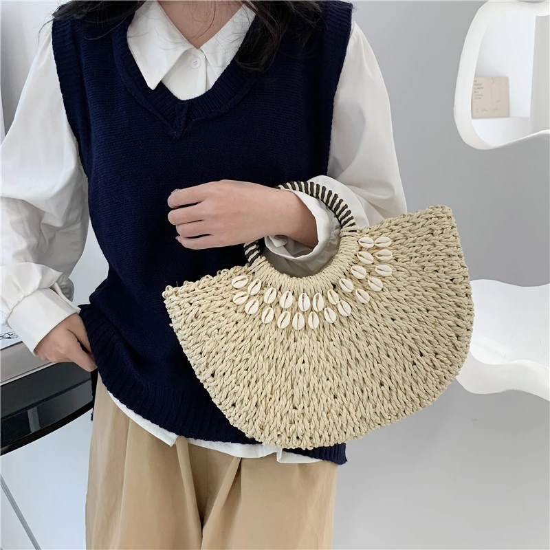 Borsa da spiaggia da viaggio di grande capacità per le donne 2023 nuova borsa in Rattan fatta a mano Designer borsa a mezza luna borsa di paglia