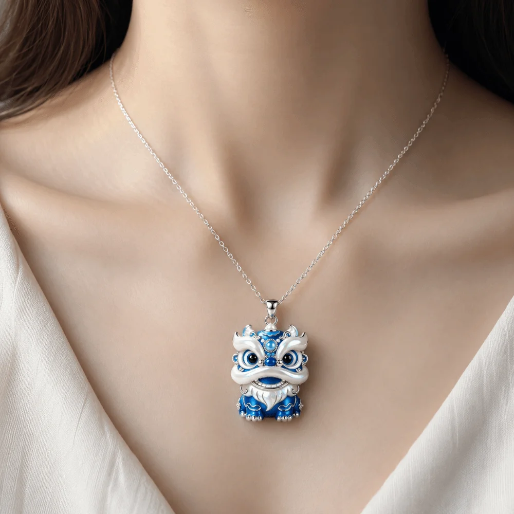 Exquisite Enamel Pendant Necklace Trendy Fashion Traditional Nine-tailed Vixen Pendant Deer Mythology Style