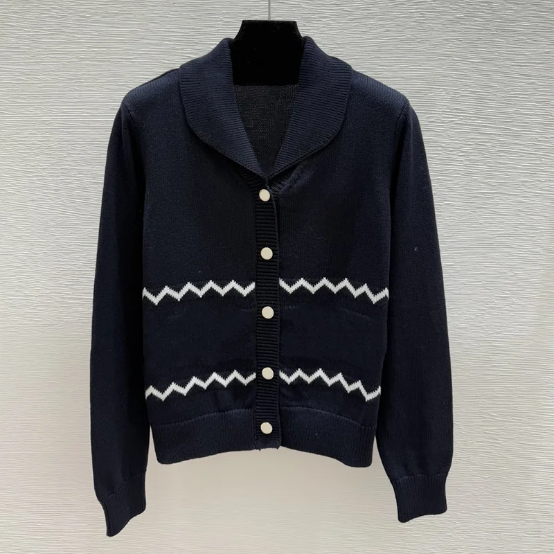 

Высококачественный женский кардиган с нашивкой и металлическими пуговицами, свитер из шерстяной ткани, теплый и удобный 251004214