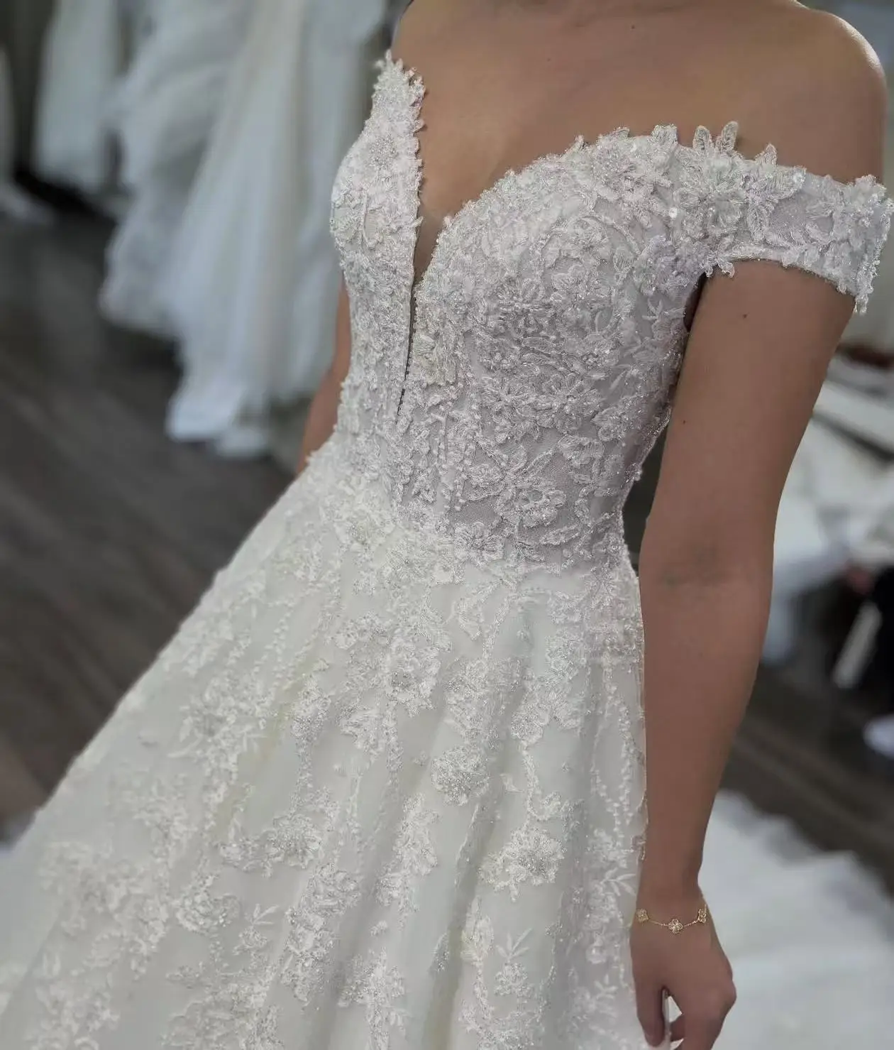 Onelife Exquisite A-Linie Damen Brautkleider Modische Applikationen Brautkleider Schulterfrei Prinzessin Maßgeschneiderte Vestidos