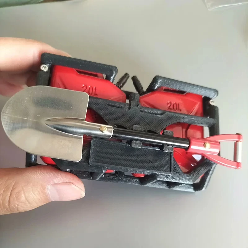 Decorazione simulata della gabbia del doppio barile dell'olio del bagagliaio del tetto per 1/10 RC Crawler Car Wrangler TRX4 Defender AXIAL SCX10 RC4WD D90 Parte