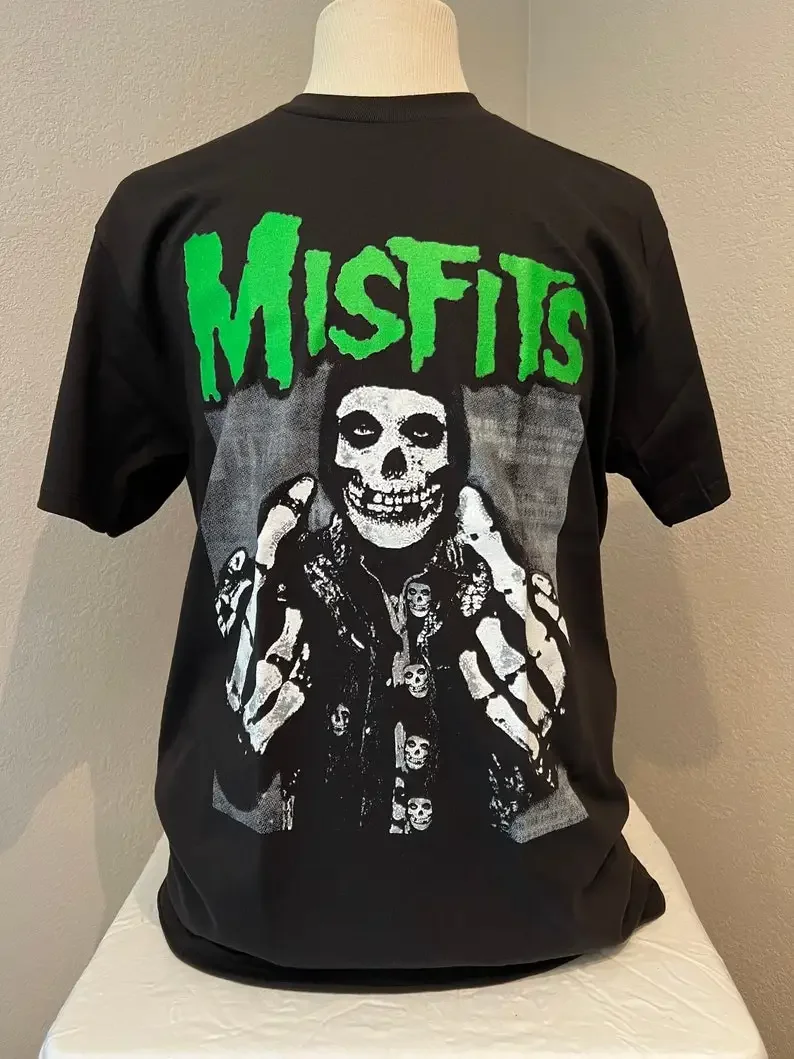 Misfits Camiseta verde con dedos medios hacia arriba