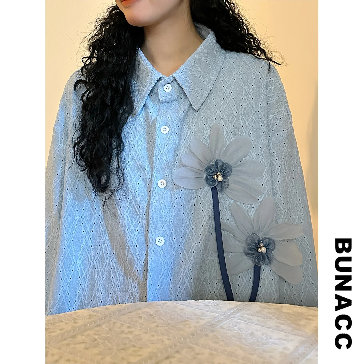 

Ретро-рубашка женская в американском стиле с цветочным узором, ажурным дизайном, свободного кроя, с длинным рукавом, модная весенняя модель BUNACC2026, с воротником на пуговицах