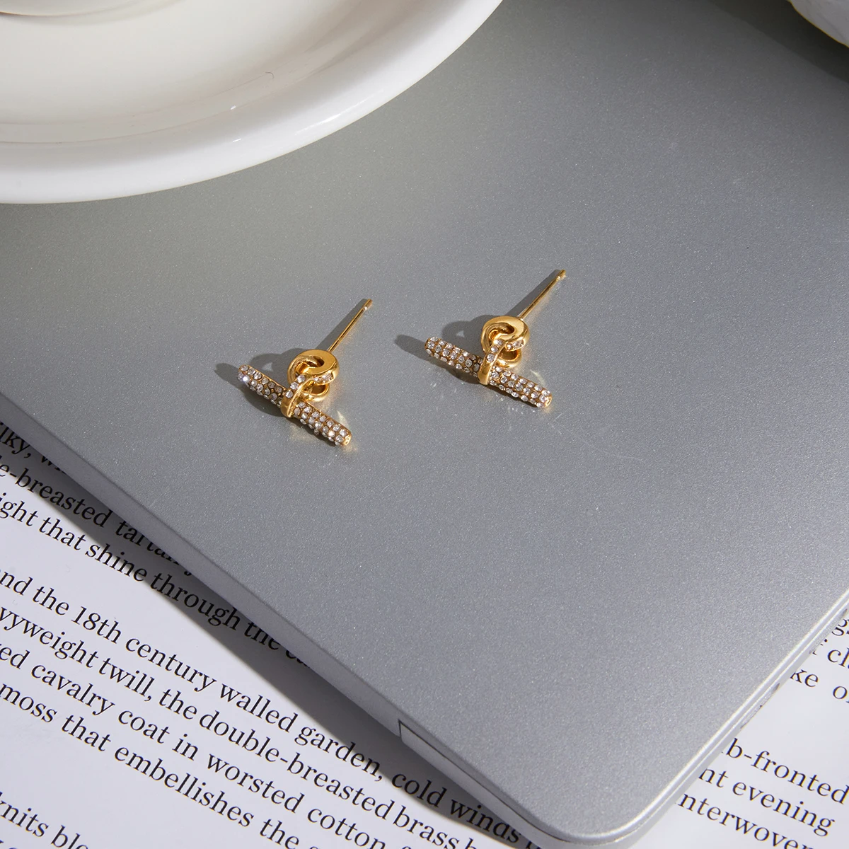 Full Crystal T Bar Drop Earrings For Women Minimalist 18K Gold PVD Plated Stainless Steel Earrings Fashion Jewelry Gift