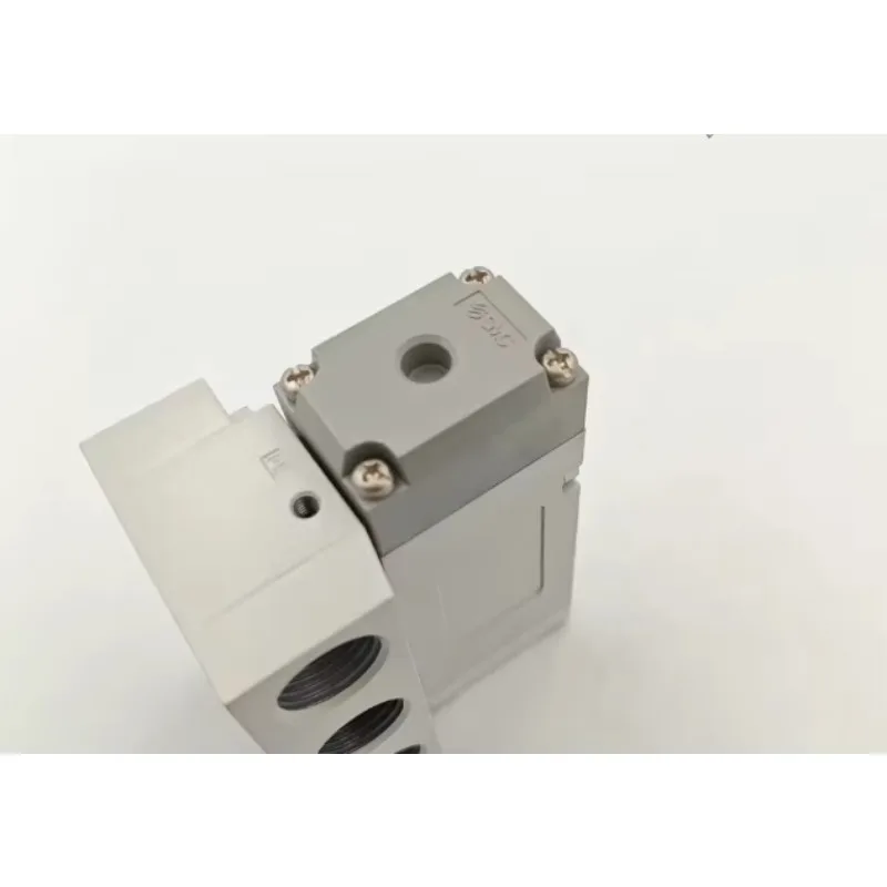 حقيقي SMC الأصلي هوائي الملف اللولبي صمام قاعدة لوحة الأنابيب نوع VFA5144-04N صمام التحكم في الهواء خمسة اتجاهات