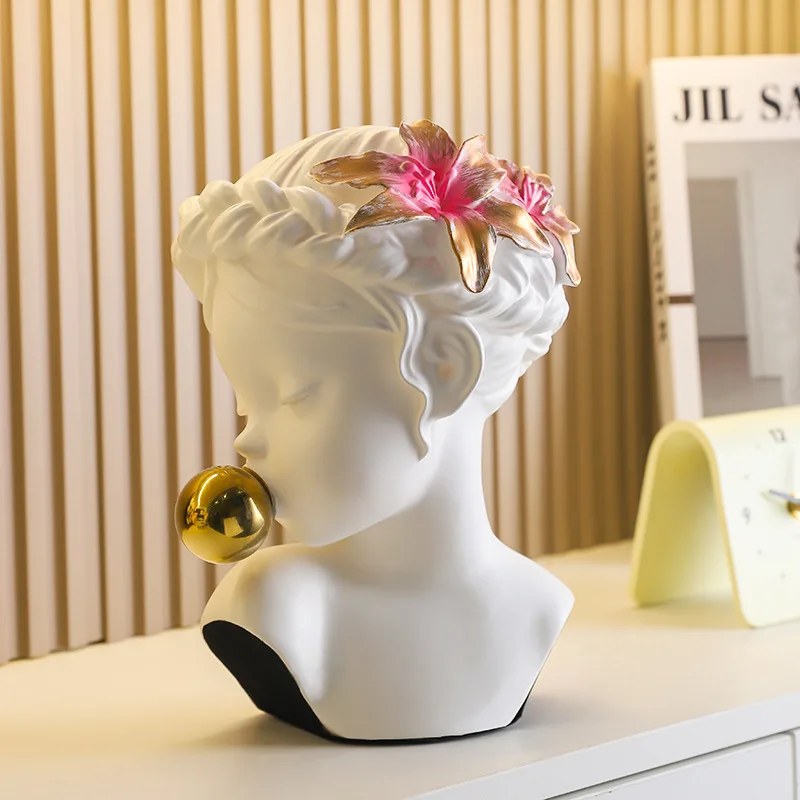 Cream Style Girl Statue Home Decoration, Desktop Statue, Bookshelf Decoration, Coffee Table Sculpture, Handicraft Gift