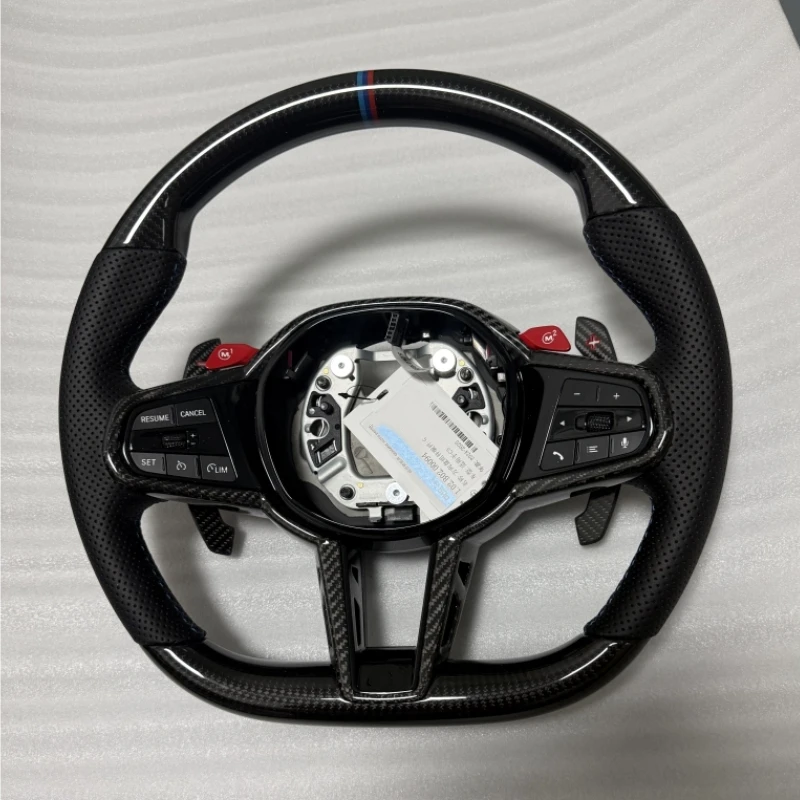 Für BMW CS F10 F11 GT F07 M5 F90 M6 F06 F12 F13 M8 F91 F92 F93 F01 F02 F03 F06 10-18 Modifiziertes Carbon-Lenkrad – Detail 5
