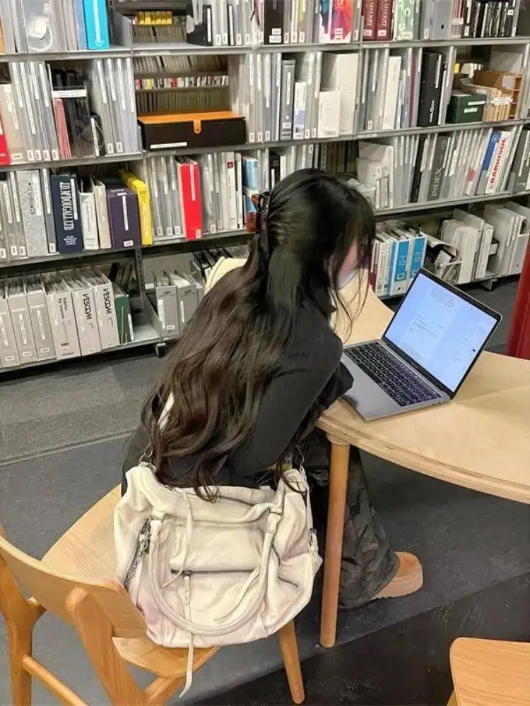 Bloom Hot Girls White Tote Women Vintage Leather Soft Large Capacity Handbag Messenger Bag Female Y2k Grunge Shoulder Bags