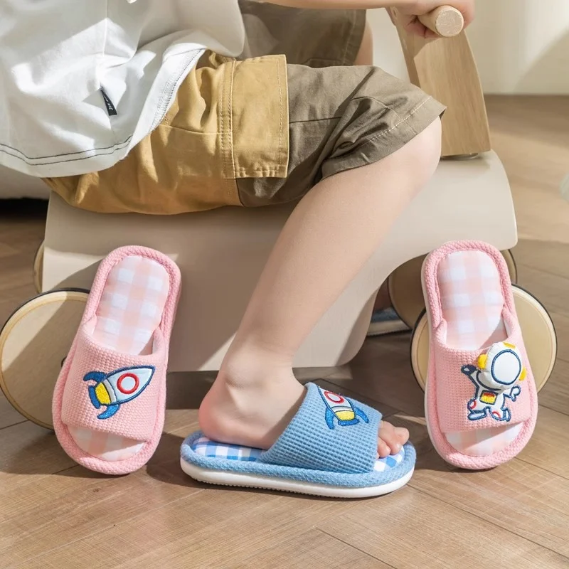 Pantofole per bambini in panno di lino di cotone scarpe per bambini carine per tutte le stagioni infradito per interni antiscivolo per la casa