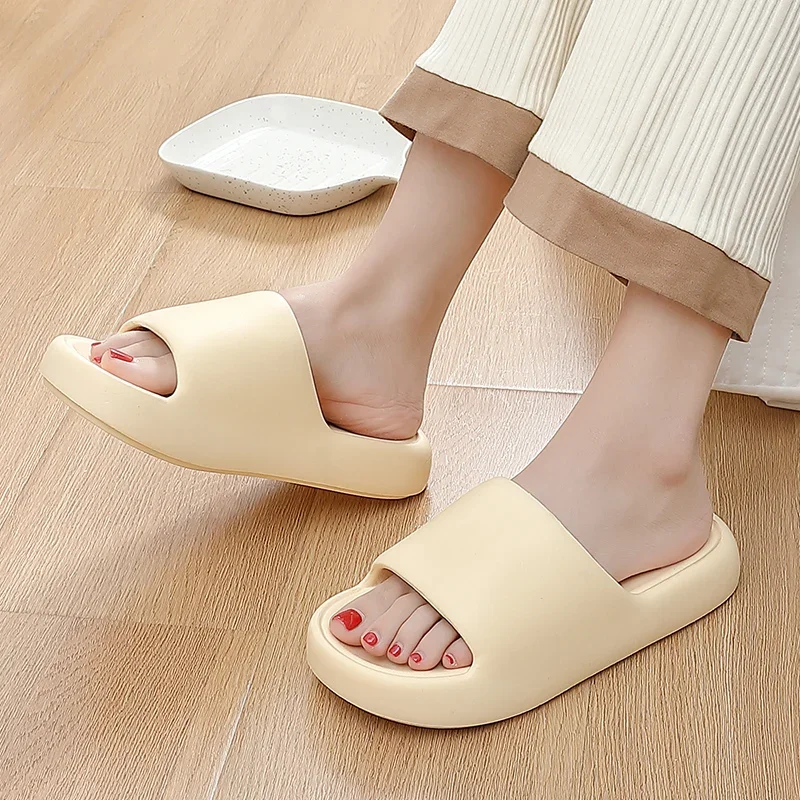 Big Size 48 49 Men Cloud Slippers Summer Beach Sandals EVA Soft Sole Slides Platform Male Women Indoor Bathroom Anti-Slip Shoes