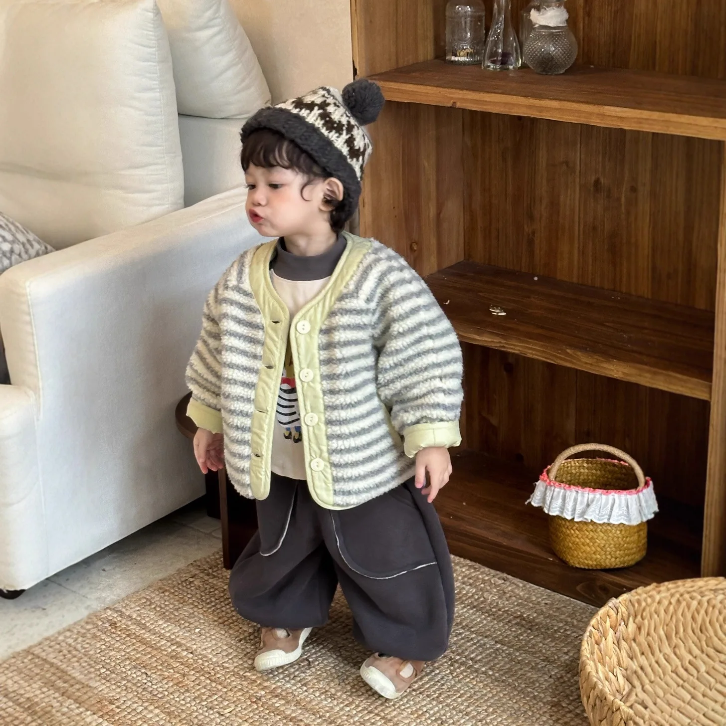 

2025 Fall Winter Kids Reversible Thickened Jacket Korean Style Boys Fleece Lined 2-in-1 Coat Dual Wear Outfit