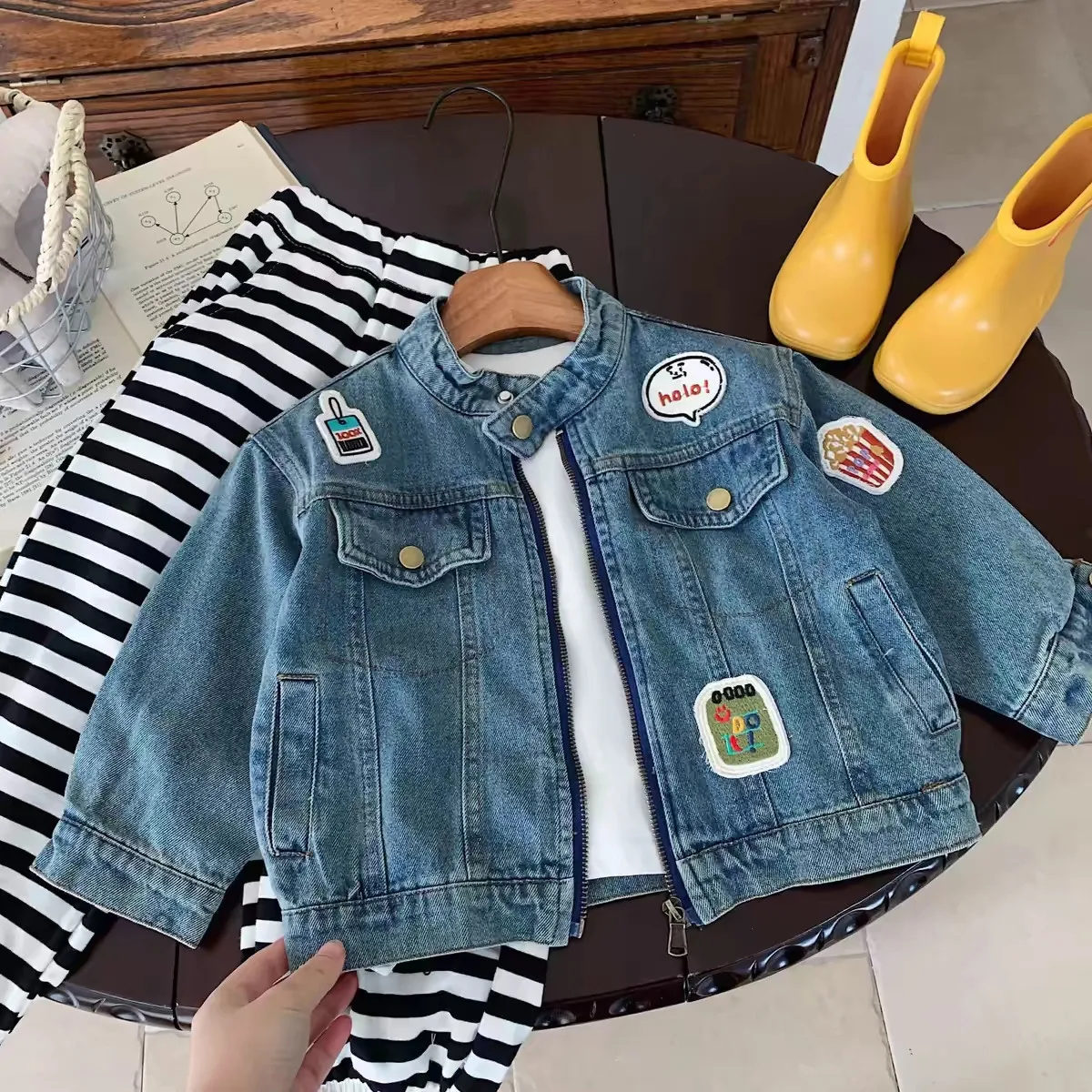 سترة الأطفال الربيع والخريف نمط جديد وسيم الصبي الطفل سترة بسحاب معطف الدنيم المألوف