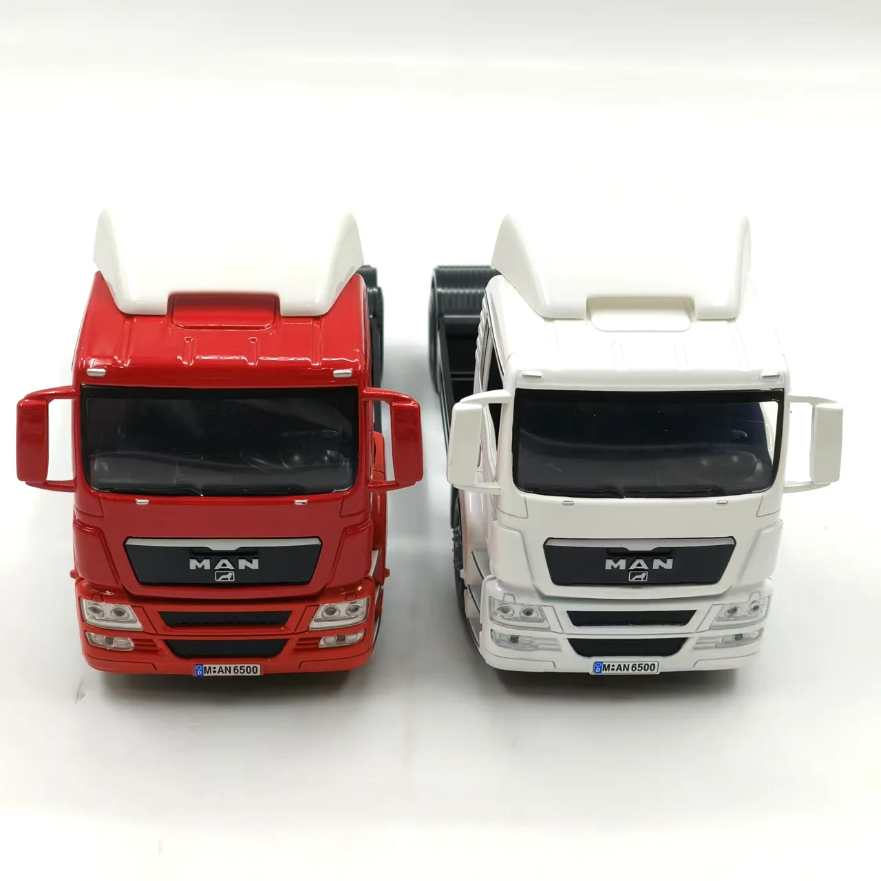 دييكاست 1:32 مقياس Junki رجل حاوية شاحنة رئيس جرار رئيس سبيكة سيارة نموذج تحصيل لعبة هدية تذكارية العرض